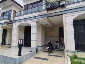 Rumah Full Furnish uk 6x11 di Lavon Cluster Allura Tangerang Y00231 lokasi di Tangerang Kab., tersedia melalui melalui situs Olx