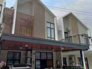 Rumah Full Furnished di Green Orchid Residence Serpong dekat Stasiun Rawabuntu lokasi di Tangerang Selatan Kota, tersedia melalui melalui situs Olx