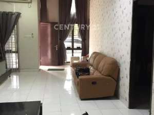 Rumah Full Furnished Ivory Garden Lippo Cikarang Murah lokasi di Bekasi Kab., tersedia melalui melalui situs Olx
