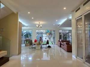 Rumah Furnished Di Boulevard Permata Jingga Lowokwaru MalangOLX768 lokasi di Malang Kota, tersedia melalui melalui situs Olx