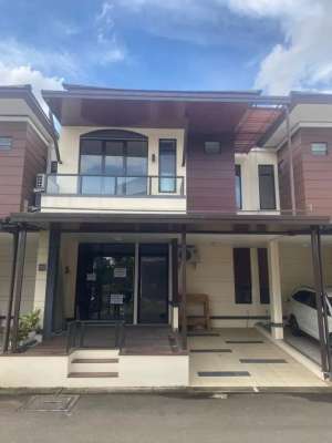 Rumah Furnished Siap Huni 2 Lantai Lavon Tangerang lokasi di Tangerang Kab., tersedia melalui melalui situs Olx