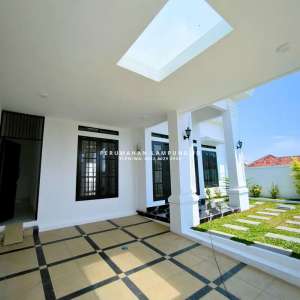 RUMAH GAGAH TANAH LUAS KOTA BANDAR LAMPUNG lokasi di Bandar Lampung Kota, tersedia melalui melalui situs Olx