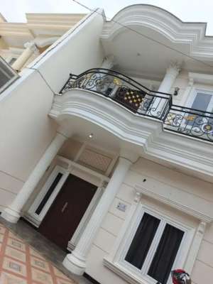 Rumah Gaya Eropa Disewakan lokasi di Depok Kota, tersedia melalui melalui situs Olx