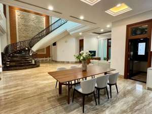 Rumah Graha Family Ciamik Poll Siap Huni di Kawasan Elit lokasi di Surabaya Kota, tersedia melalui melalui situs Olx