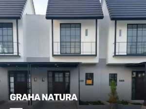 Rumah Graha Natura MINIMALIS SIAP HUNI lokasi di Surabaya Kota, tersedia melalui melalui situs Olx