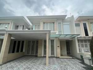 Rumah Grand Island Pakuwon City, Full Furnish, Bagus, Kawasan Favorit lokasi di Surabaya Kota, tersedia melalui melalui situs Olx
