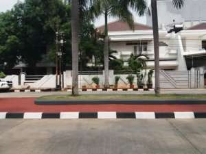 Rumah Green Garden Residence 2,5 Lantai bagus siap huni lingkungan nyaman dan tidak banjir lokasi di Jakarta Barat, tersedia melalui melalui situs Olx