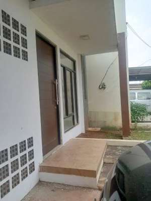 Rumah hadap Selatan Luas 126 m Green Ara Harapan Indah Bekasi lokasi di Bekasi Kab., tersedia melalui melalui situs Olx