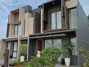 Rumah Hits di Pusat BSD city by Sinarmas Land 2 Lantai 3 Kamar Tidur, Harga Hanya 1.4 Man lokasi di Tangerang Selatan Kota, tersedia melalui melalui situs Olx