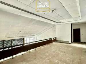 Rumah Hitung Tanah area Kebayoran Lama Jakarta Selatan lokasi di Jakarta Selatan, tersedia melalui melalui situs Olx