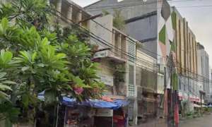 Rumah Hitung Tanah Di Jual di Jl Falatehan - Kebayoran Baru lokasi di Jakarta Selatan, tersedia melalui melalui situs Olx