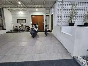 Rumah Hoek 2 Lantai Di Cluster Victoria, Metland Menteng, Jakarta Timur. lokasi di Jakarta Timur, tersedia melalui melalui situs Olx