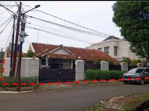 Rumah Hoek View Taman di Taman Wijaya Kusuma Pondok Labu Cilandak lokasi di Jakarta Selatan, tersedia melalui melalui situs Olx