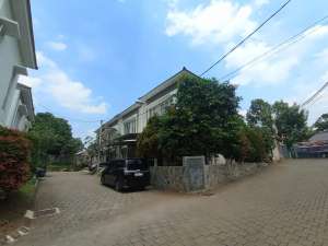 Rumah Hook 2 Lantai Casa39 Townhouse Cibubur Bebas Banjir lokasi di Bogor Kab., tersedia melalui melalui situs Olx
