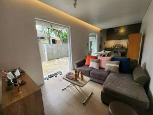 Rumah Hook Dekat Danau Bsb City lokasi di Semarang Kota, tersedia melalui melalui situs Olx