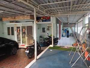 Rumah hook jalan lebar Golden palm citra 5 lokasi di Jakarta Barat, tersedia melalui melalui situs Olx