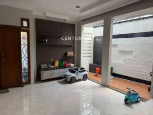 Rumah Hook Luas Bagus Siap Hunidan Strategis Di Kemang Pratama lokasi di Bekasi Kota, tersedia melalui melalui situs Olx