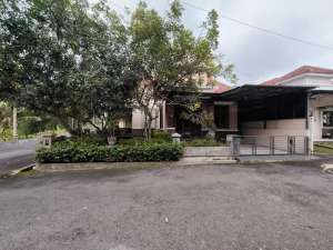 Rumah Hook perum Rafles elit Baturaden Purwokerto dekat kampus UNSOED, wisata Baturaden Purwokerto lokasi di Banyumas Kab., tersedia melalui melalui situs Olx