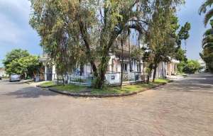 Rumah Hooq Luas 236 m2 Kawasan Elite Permata Jingga Suhat lokasi di Malang Kota, tersedia melalui melalui situs Olx