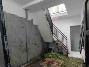 Rumah Ikan Ikan Dekat Suhat Kota Malang lokasi di Malang Kota, tersedia melalui melalui situs Olx