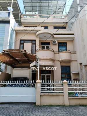 Rumah Inti Kota Komplek Elit Villa Makmur Indah Jalan Makmur lokasi di Medan Kota, tersedia melalui melalui situs Olx