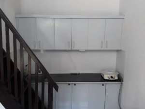 Rumah Istana Mentari Full Furnished Sidoarjo Kota Row jalan 2 mobil lokasi di Sidoarjo  Kab., tersedia melalui melalui situs Olx