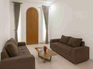 Rumah Jakarta Timur mewah stasiun LRT Ciracas lokasi di Jakarta Timur, tersedia melalui melalui situs Olx