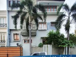 Rumah Janur Kuning, Kelapa Gading, Jakarta Utara lokasi di Jakarta Utara, tersedia melalui melalui situs Olx