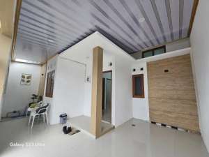 Rumah Jati Jaten Karanganyar lokasi di Karanganyar Kab., tersedia melalui melalui situs Olx