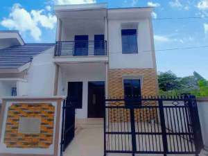 Rumah Jatiasih 2 lantai anti banjir stasiun LRT Cikunir lokasi di Bekasi Kab., tersedia melalui melalui situs Olx