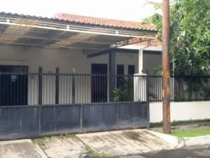 Rumah Jemur Andayani Dekat Sekolah Petra Turun Harga lokasi di Surabaya Kota, tersedia melalui melalui situs Olx