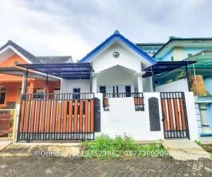 Rumah Jl. Gito-gati Jogja Dekat Palagan, Jombor, UGM, UTY, UII lokasi di Sleman Kab., tersedia melalui melalui situs Olx