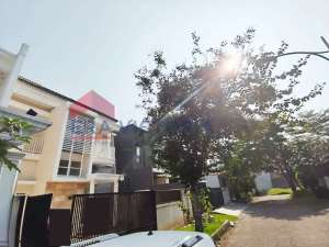 Rumah Jual Sewa Perumahan Elit Dekat Binus Araya, Rs Persada lokasi di Malang Kota, tersedia melalui melalui situs Olx