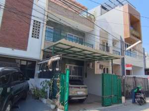 Rumah Kelapa Lilin, Kelapa Gading, Jakarta Utara lokasi di Jakarta Utara, tersedia melalui melalui situs Olx