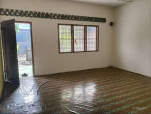 Rumah Keluarga Idaman dengan letak strategis dari fasilitas umum lokasi di Medan Kota, tersedia melalui melalui situs Olx