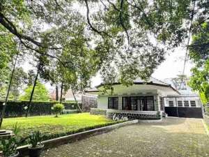 Rumah Kolonial BelandaHitung TanahRing 1 Gedung Sate Bandung lokasi di Bandung Kota, tersedia melalui melalui situs Olx