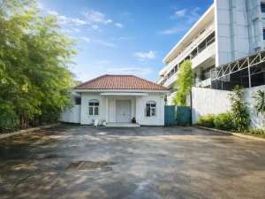 Rumah Komersial Jalan Raya Arjuna Surabaya Pusat lokasi di Surabaya Kota, tersedia melalui melalui situs Olx