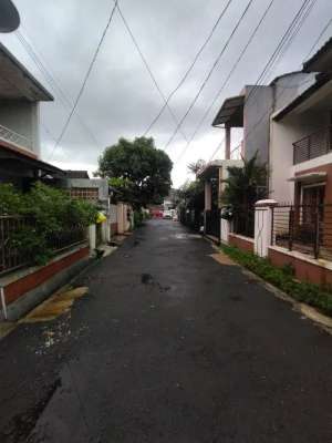 Rumah komplek bahagia permai margacinta buahbatu kota bandung lokasi di Karawang Kab., tersedia melalui melalui situs Olx