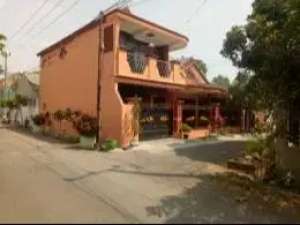 RUMAH KONTRAKAN MALANG RAYA FULL PRABOT 5 KAMAR DAN GARASI LUAS lokasi di Malang Kab., tersedia melalui melalui situs Olx