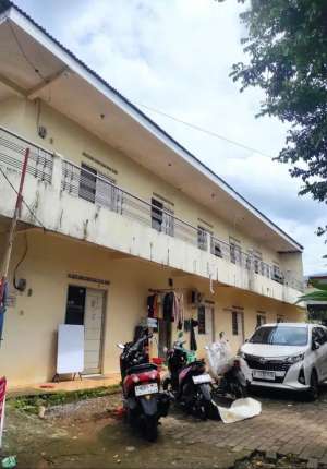 Rumah Kost 2 Lantai 12 Kamar Dekat Kampus Universitas Borobudur lokasi di Jakarta Timur, tersedia melalui melalui situs Olx