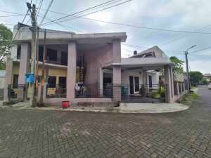 Rumah Kost Aktif Ada Rumah Hunian di Perumahan Borobudur Agung Suhat lokasi di Malang Kota, tersedia melalui melalui situs Olx