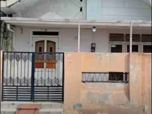 RUMAH LAMA DI JL KARANGWULAN BARAT BRUMBUNGAN SEMARANG TENGAH lokasi di Semarang Kota, tersedia melalui melalui situs Olx