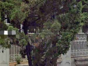 rumah lama hitung tanah kavling dki meruya utara lokasi di Jakarta Barat, tersedia melalui melalui situs Olx