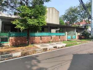 RUMAH LAMA HITUNG TANAH POSISI HOOK DALAM KOMPLEK di CEMPAKA PUTIH JAKARTA PUSAT lokasi di Jakarta Pusat, tersedia melalui melalui situs Olx