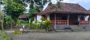 Rumah Lawas Di Kontrakan lokasi di Sleman Kab., tersedia melalui melalui situs Olx