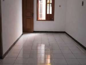 Rumah LB 100 Strategis 8 Mnt ke Stasiun Klender Baru Siap Huni J-41160 lokasi di Jakarta Timur, tersedia melalui melalui situs Olx