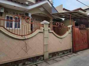 Rumah Lebar 10i Di Duri Kepa, Jakarta Barat Dekat Tanjung Duren lokasi di Jakarta Barat, tersedia melalui melalui situs Olx