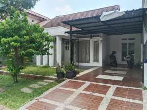 Rumah LT 180 M Di Graha Taman Bunga Bsb City lokasi di Semarang Kota, tersedia melalui melalui situs Olx