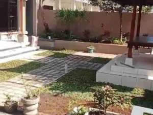 rumah luas dekat pantai Sanur bali lokasi di Denpasar Kota, tersedia melalui melalui situs Olx