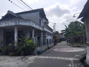 Rumah Luas di Nusukan Banjarsari Solo dekat Masjid Syaikh Zayed lokasi di Surakarta Kota, tersedia melalui melalui situs Olx